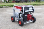 6.5kw Portable Gasoline Generator with 4X Large Pneumatic Wheels and Lifting Hook